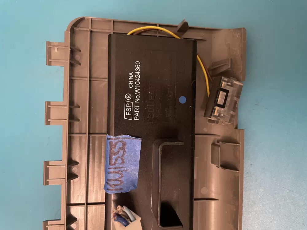 Whirlpool W10424360 Refrigerator Ice & Water Control Assembly AZ97497 | KM1535