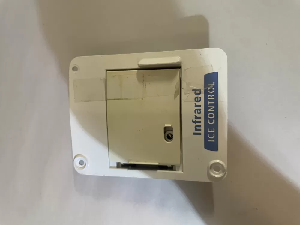 Whirlpool W10757851  4389102  Refrigerator Ice Control Board