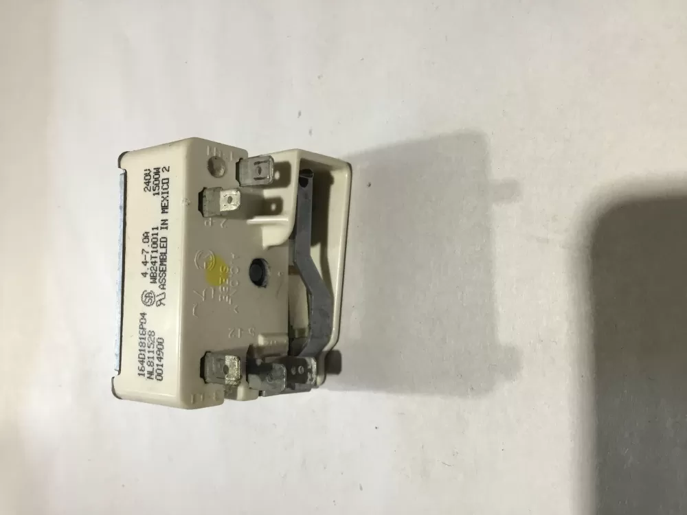 GE Kenmore WB24T10011 Range Switch Infinite AZ102202 | Sl160