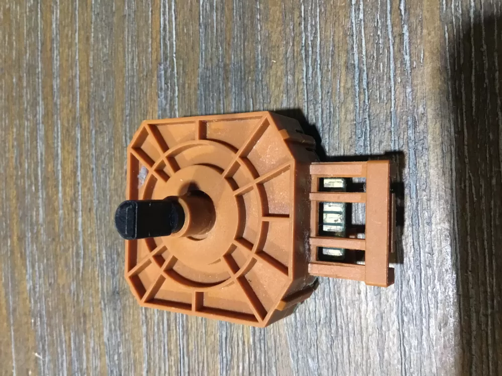Kenmore  Frigidaire  Electrolux 137493300  AP5650536  2689023  PS5574046  EM3632-03 Washer Control Switch