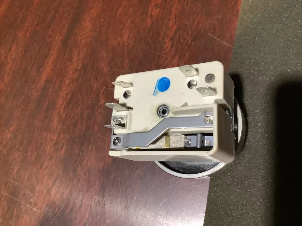 Samsung DG44 01009A PS4240807 Range Burner Control Switch AZ128712 | SL46