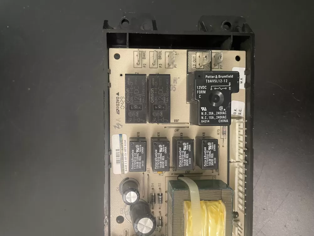 Frigidaire SF5321-S8305 Range Oven Control Board AZ99074 | KM605