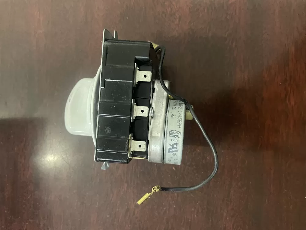 GE 572D520P033 WE4M334 Dryer Timer AZ44958 | KM671