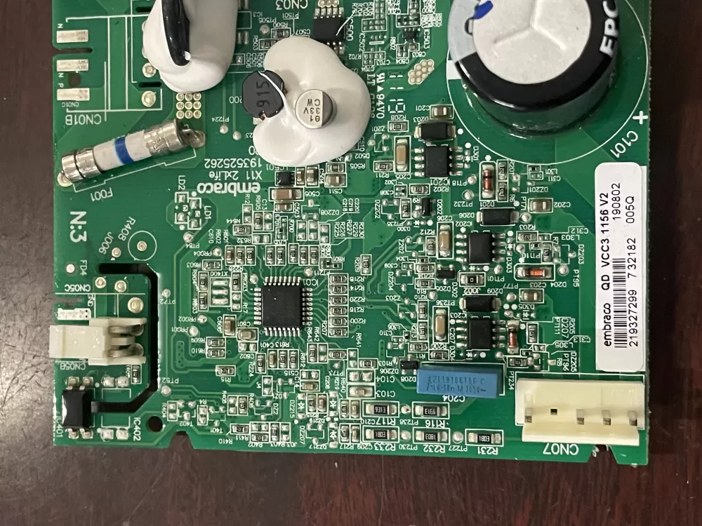 GE VCC3 1156 V2 Refrigerator Control Board Inverter