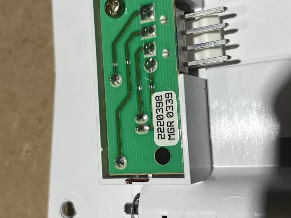 Whirlpool W10757851 4389102 Refrigerator Ice Control Board AZ68286 | Wm978