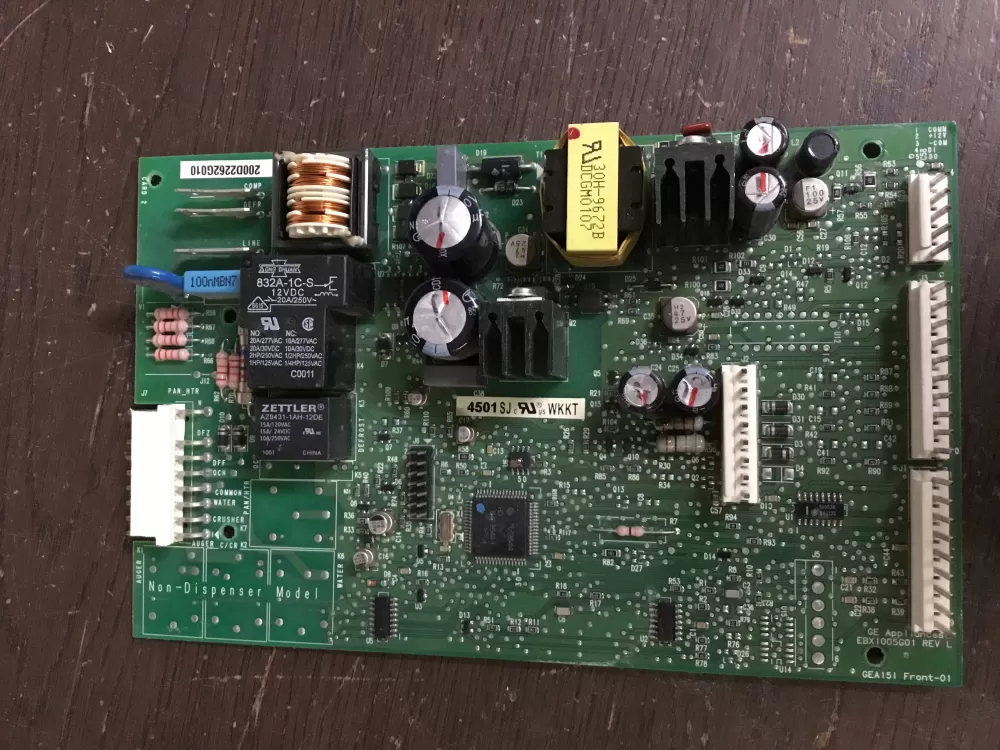 GE 200D2262G010 70215200401A WR55X10151 Refrigerator Control Board