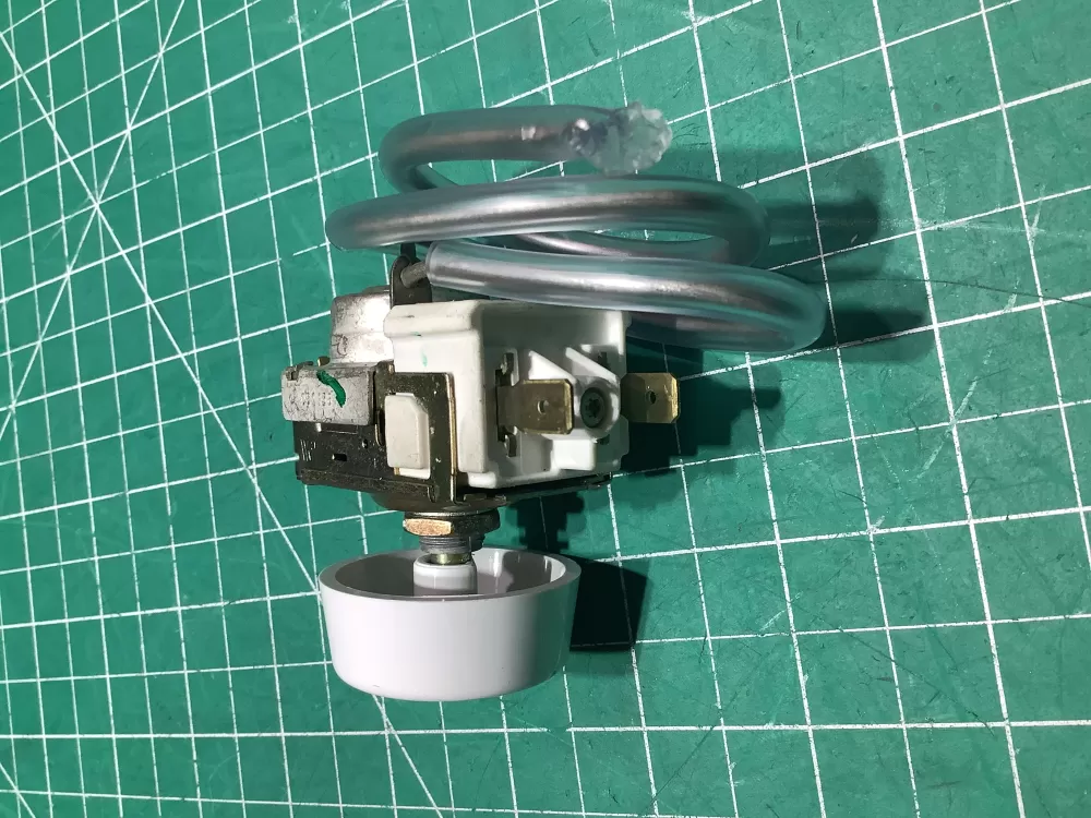 WR9M419 / 187D1572P003 GE REFRIGERATOR COLD CONTROL AZ144858 | AR2390