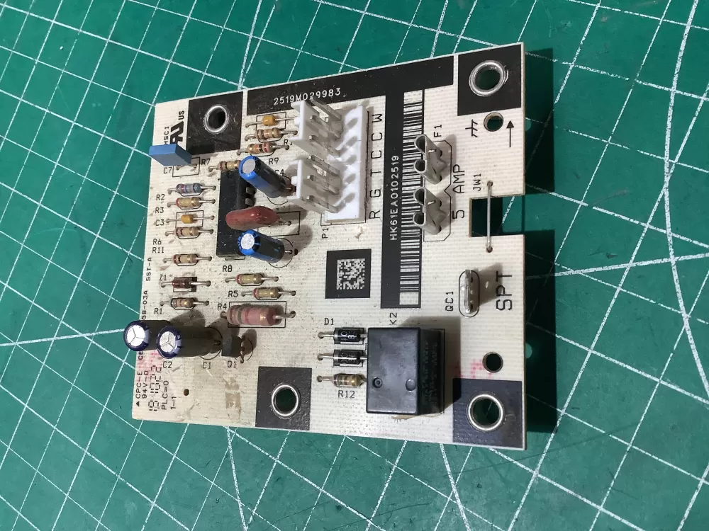 Heil CEBD430658-03A Control Board AZ194959 | AR379