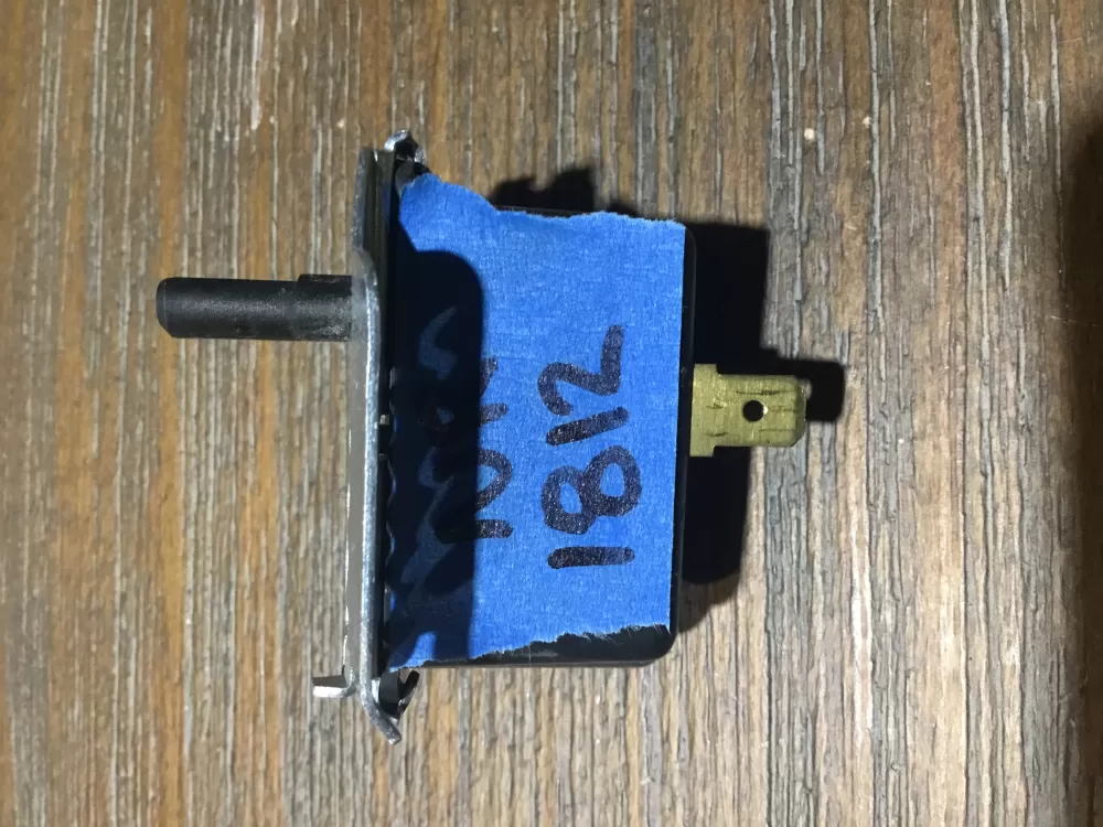 GE WE4M257 572D567P002 Dryer Buzzer Switch AZ49527 | NR1812