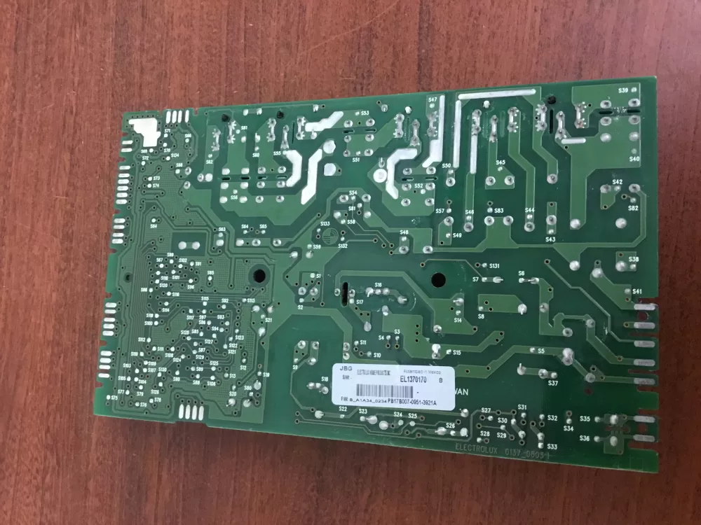 Electrolux Washer 137032400 Control Board AZ33243 | NR109