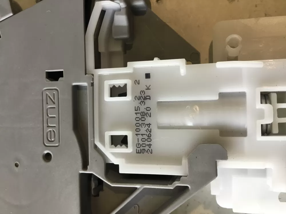 Bosch 9001308323 Dishwasher Door Lock