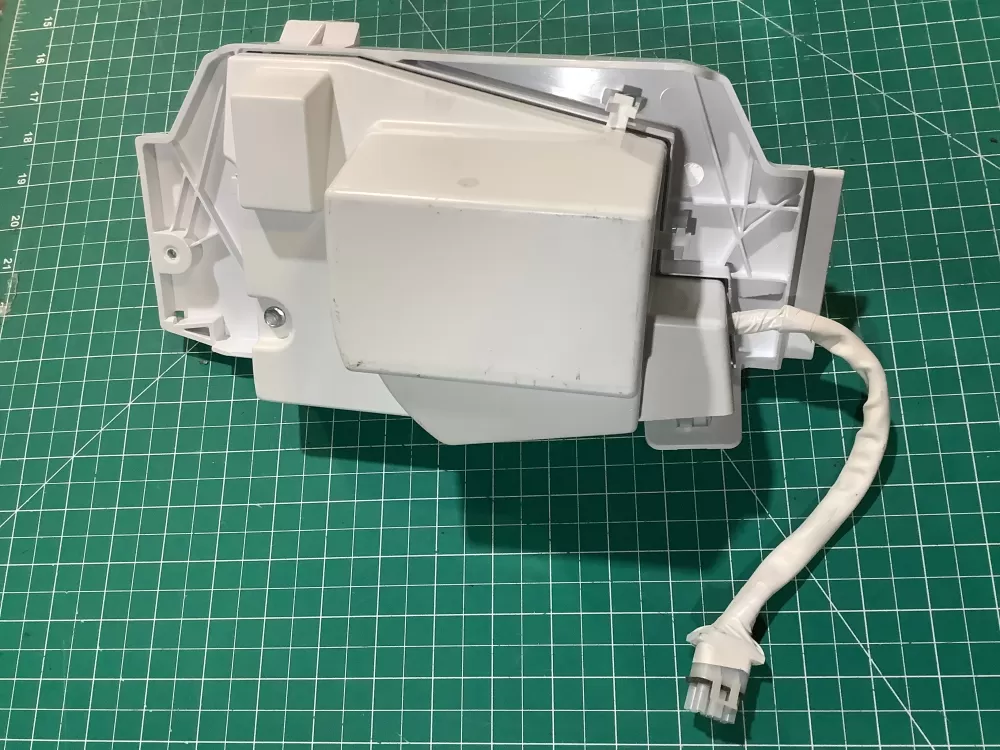 GE 225D1040G001 Refrigerator Auger Motor AZ229720 | SLA47