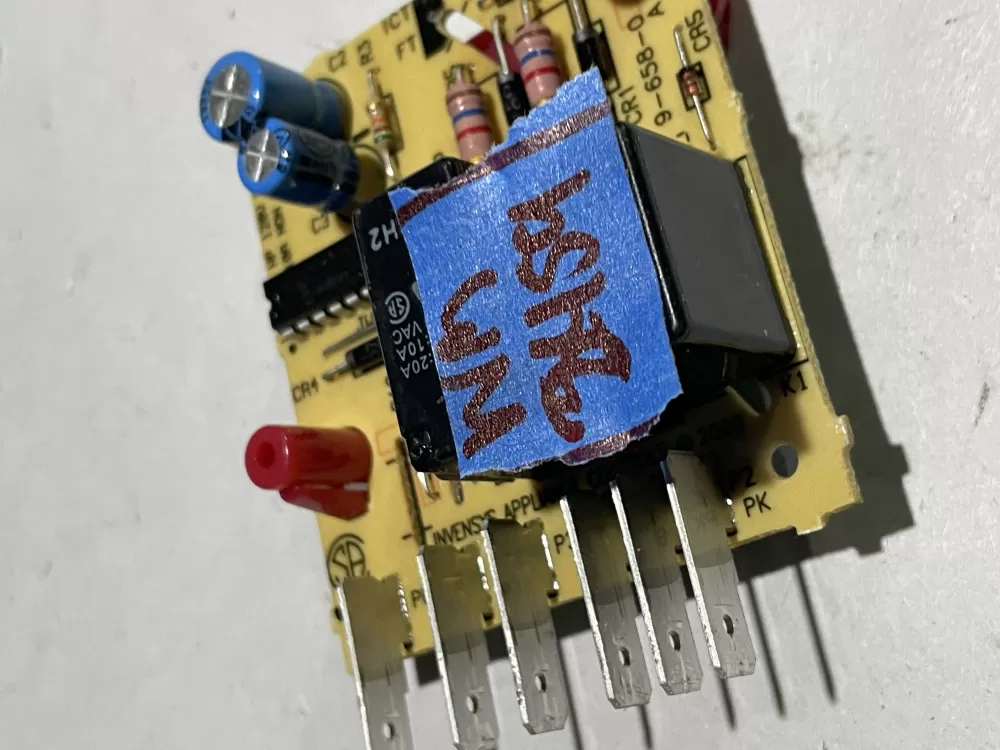 Whirlpool 4388932 2303824A Refrigerator Defrost Control Board  AZ146556 | Wm2459