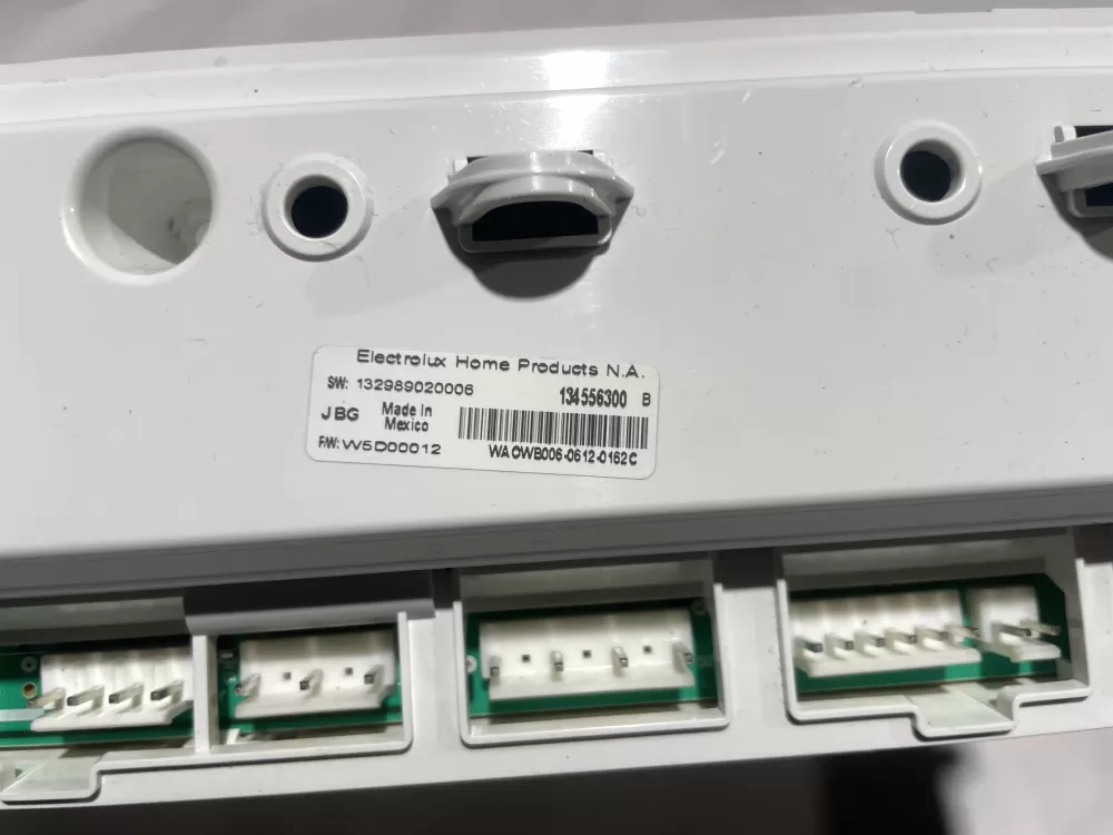 Electrolux EL1345526 134556300 Washer Control Board AZ137116 | Wmv738