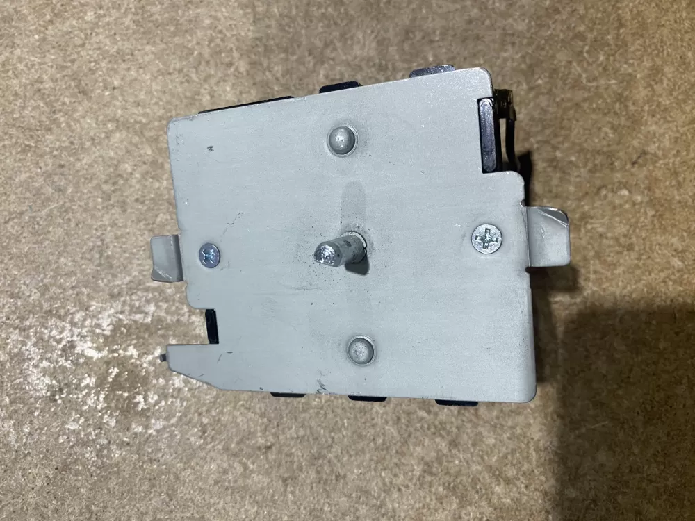GE 572D520P033 WE4M334 Dryer Timer AZ69213 | BK1329
