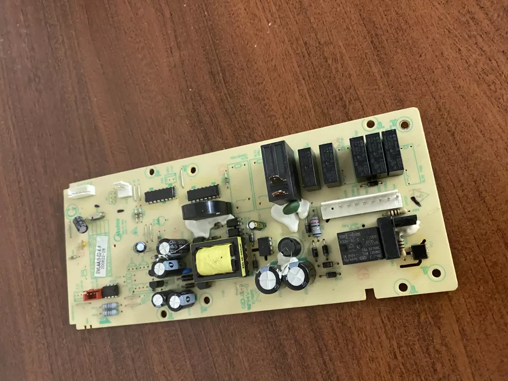GE Microwave Control Board EMLAAJ3-02-K-P AZ27323 | BK311