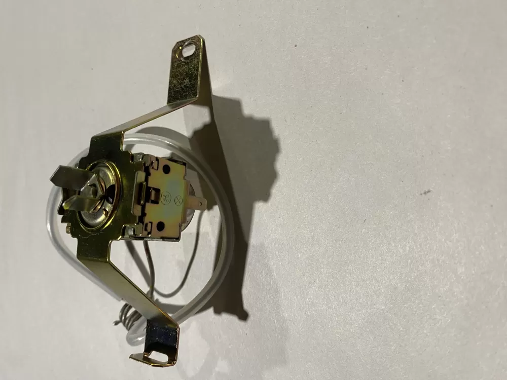 Whirlpool 2210487 Refrigerator Thermostat Cold Control AZ145070 | BK2432