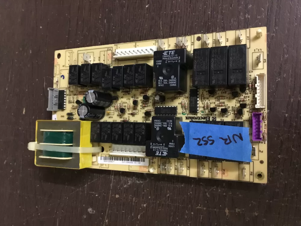 Electrolux 316443936 Wall Oven Control Board AZ13549 | NR552