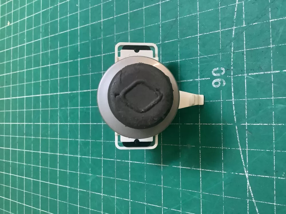  3977456 0223 WP3977456  Dryer Switch Push To Start