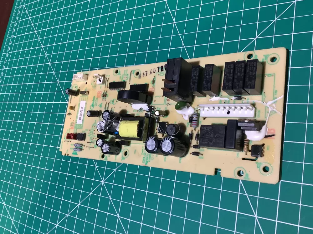 Frigidaire MD12011LH1 Microwave Control Board