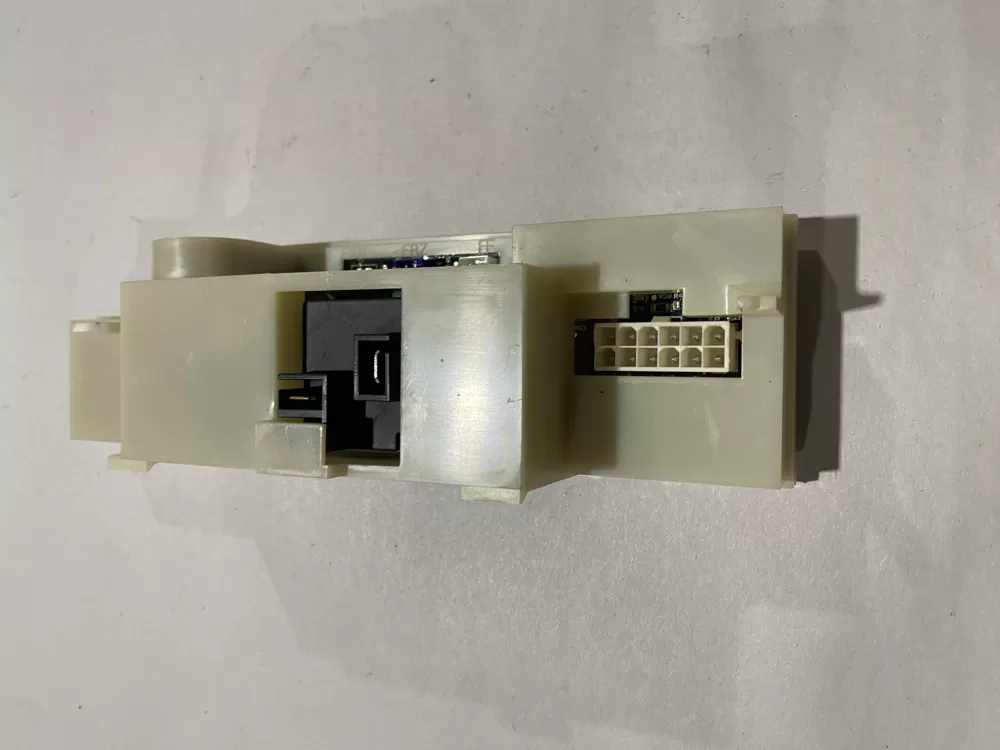Frigidaire 241739704 Refrigerator Control Board AZ182555 | BK160