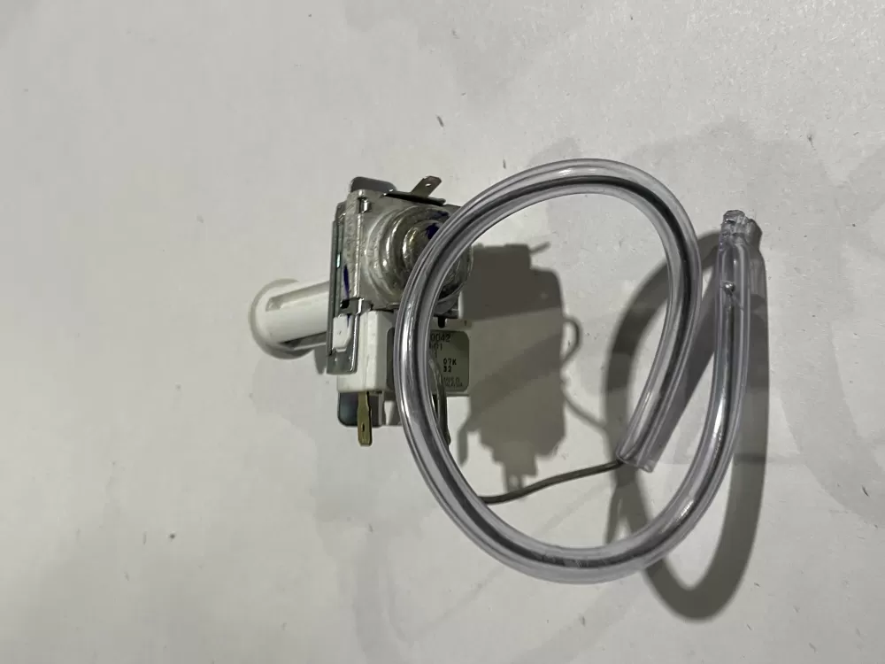 GE  Hotpoint 197D3479-01  WR09X10042 Refrigerator Thermostat Cold Control