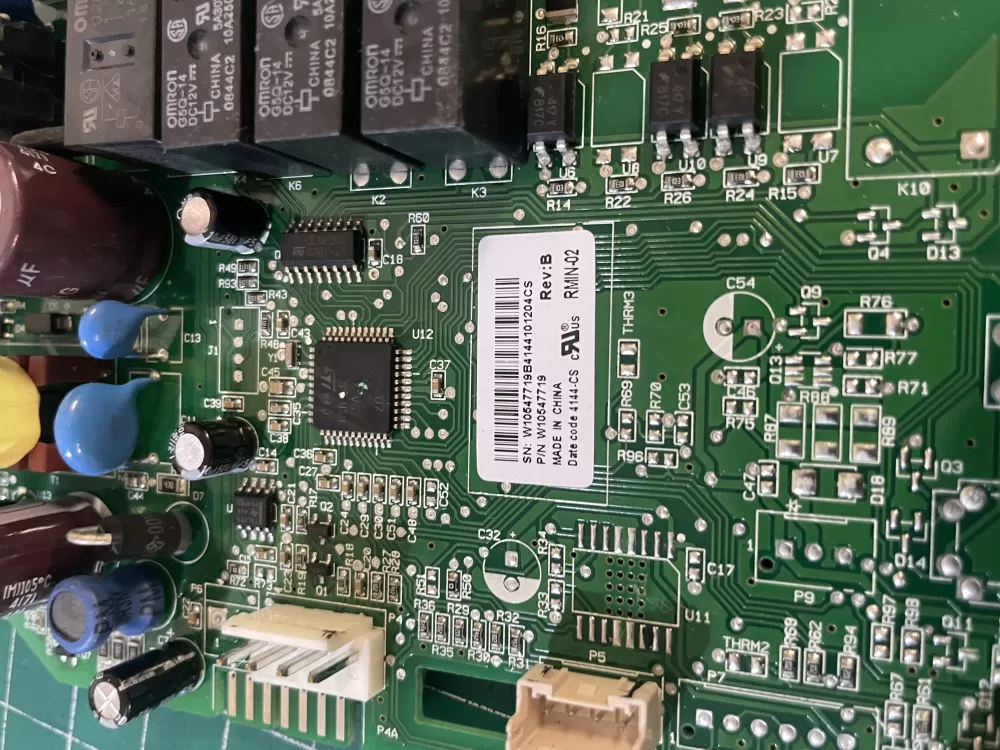 Whirlpool Maytag W10547719 Refrigerator Control Board AZ200860 | Wm860