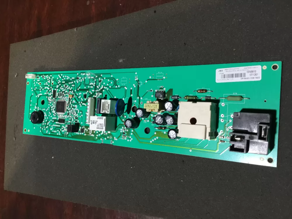 Electrolux  Frigidaire 137438112  137112801  137070890NH  AP6890120  137070890  4931144  PS12724038 Dryer Control Board