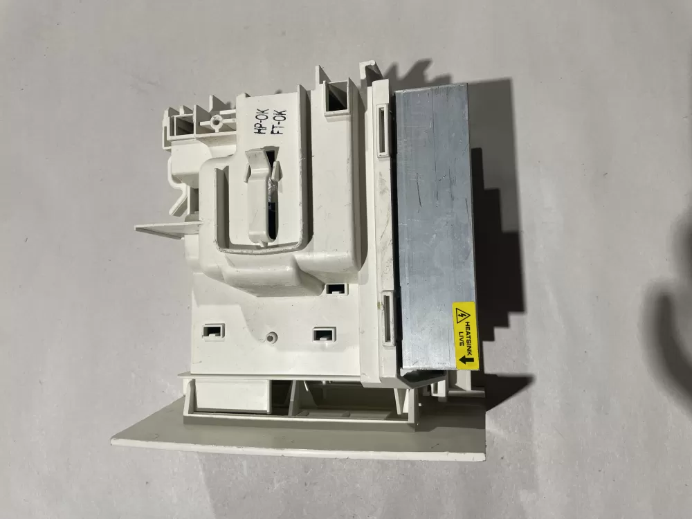 Frigidaire  Kenmore  Electrolux  White Westinghouse 5304504863  AP6025819  134409905  4452243  PS11758142  S134409904  S134409905  4246991  4246-99-100  01620880 Washer Control Board