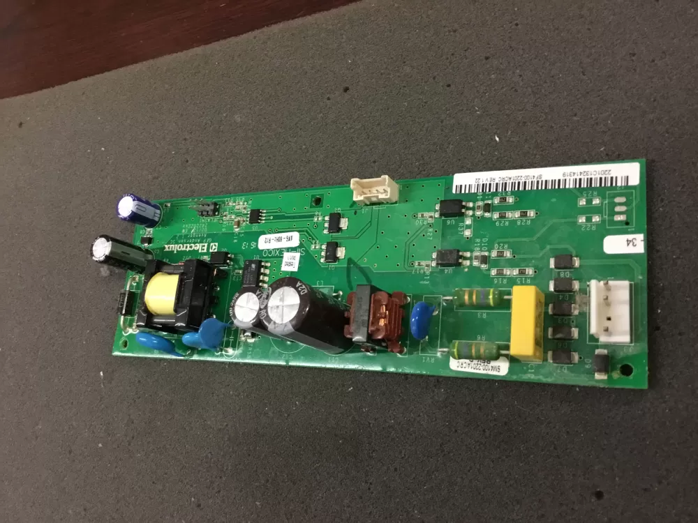 Midea  Frigidaire  Electrolux SM4100-2201ACRC  22010132414319  SF4100-2201  2001C132414319 Refrigerator Control Board