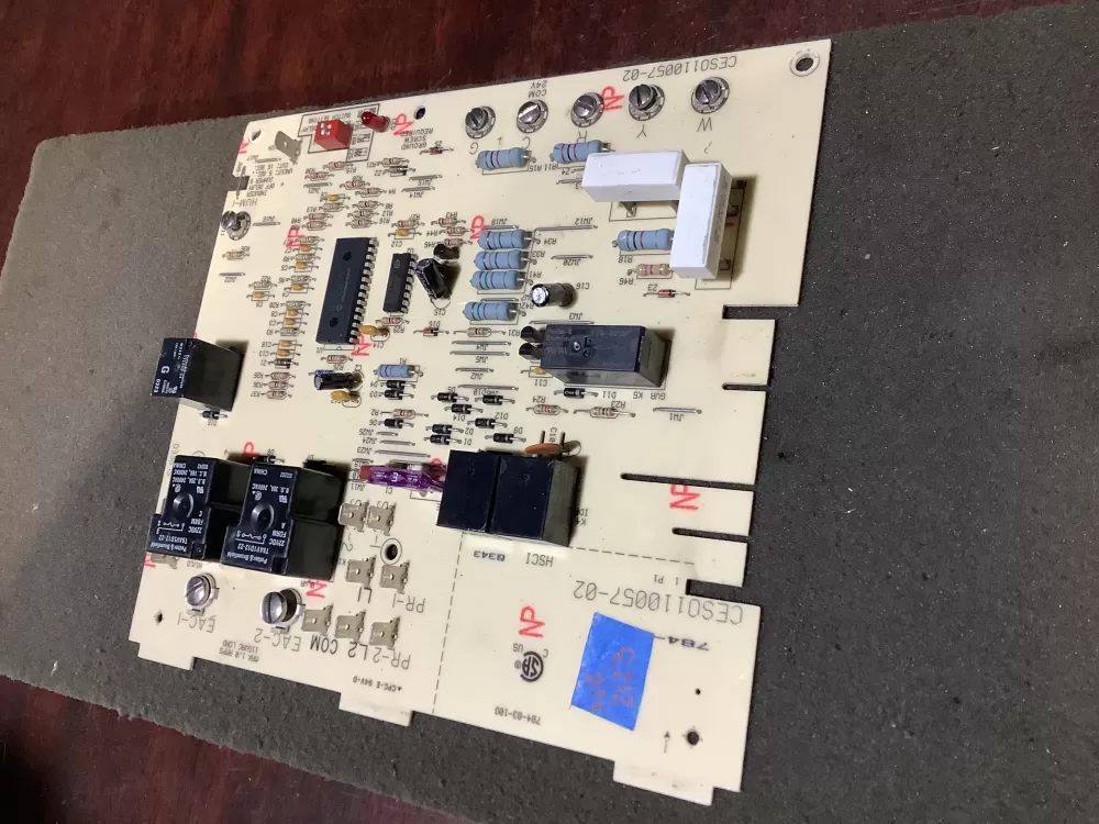 Carrier Bryant Payne CES0110057-02 Furnace Control Board AZ113062 | NR2123