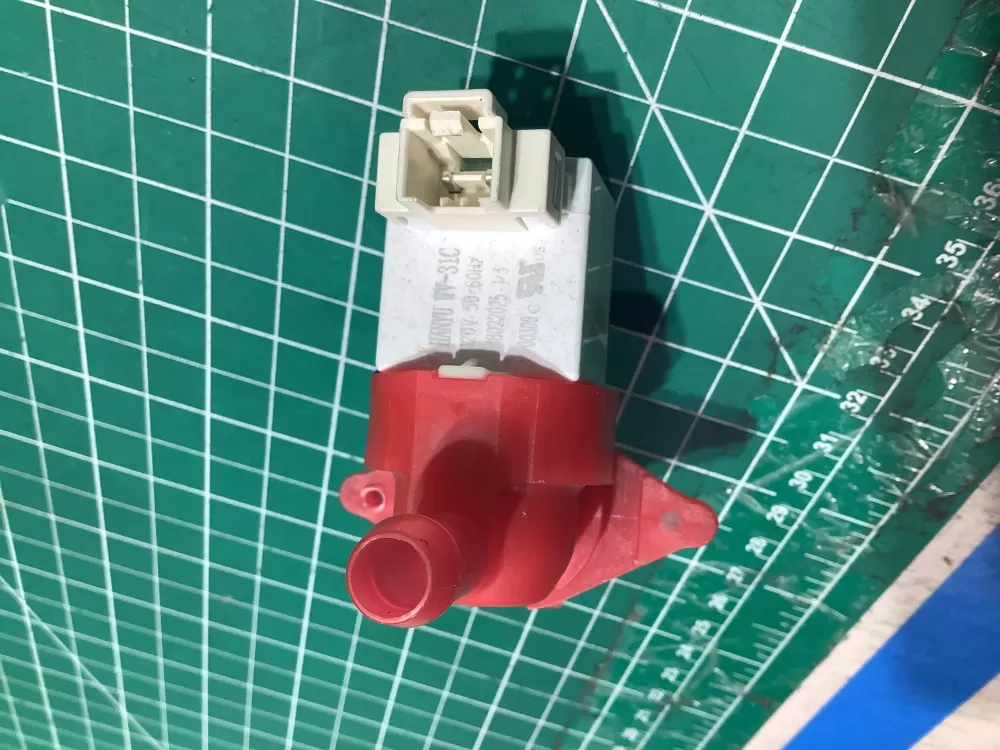 Whirlpool WV-31C  8022025-13 Washing Machine Water Inlet Valve Hot WV-