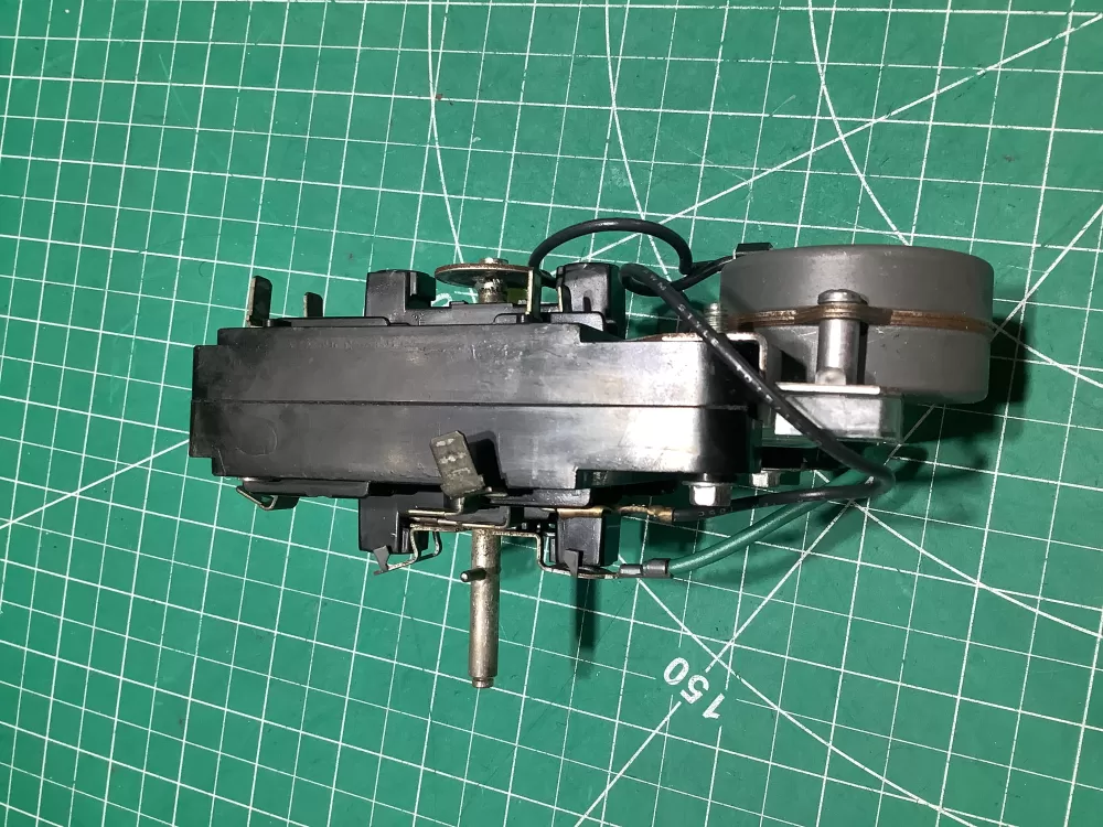 Maytag 37381850 Dryer Speed Queen Timer Speed Queen AZ182865 | AR2698