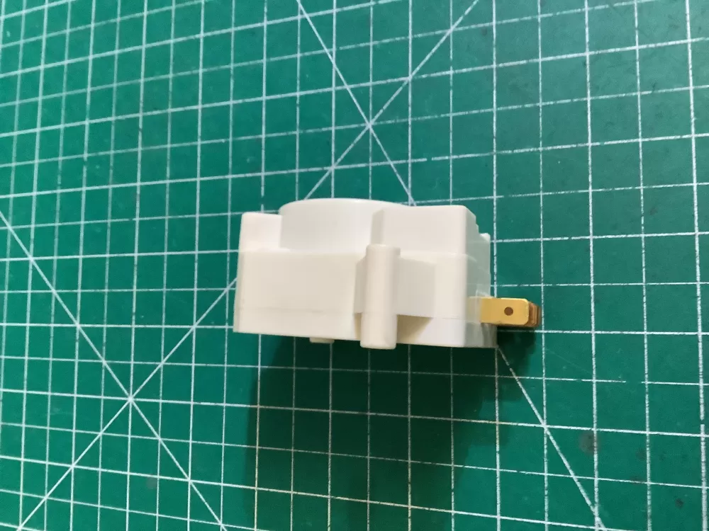 Frigidaire Kenmore 215846604 Refrigerator Defrost Timer AZ170575 | NR2610