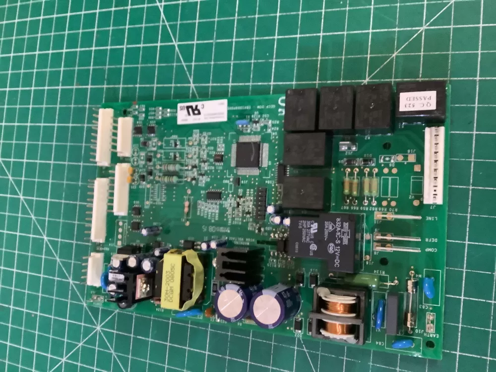 GE Hotpoint 200D4850G013 EBX1069P005 Refrigerator Control Board