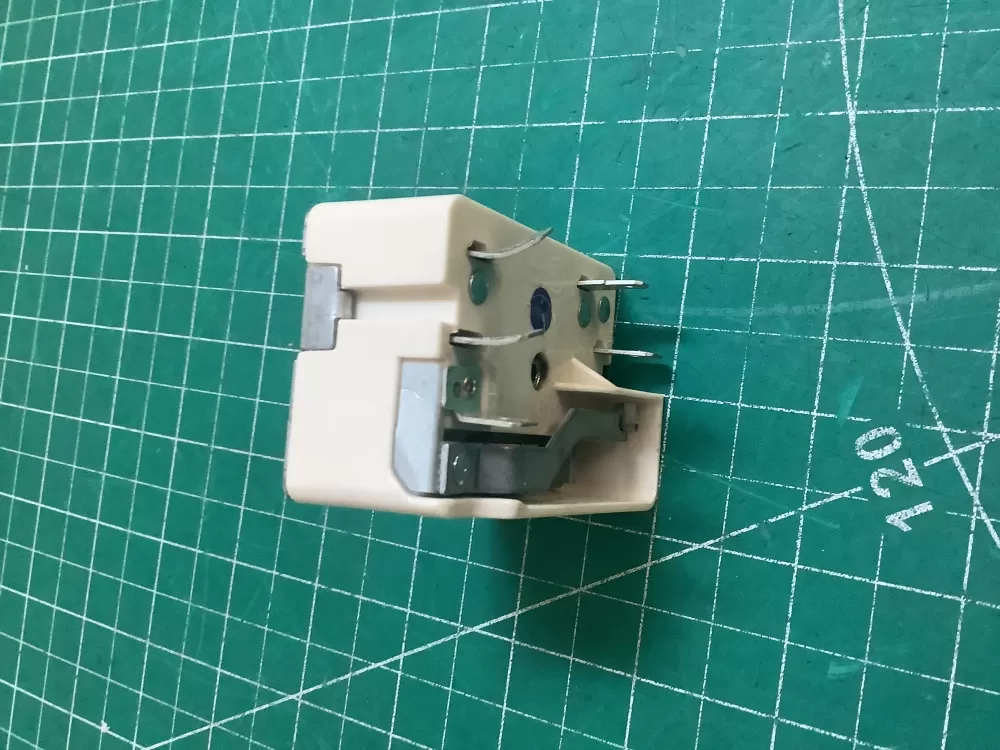 GE Hotpoint Kenmore 164D1816P006 Range Switch AZ220670 | SLA145
