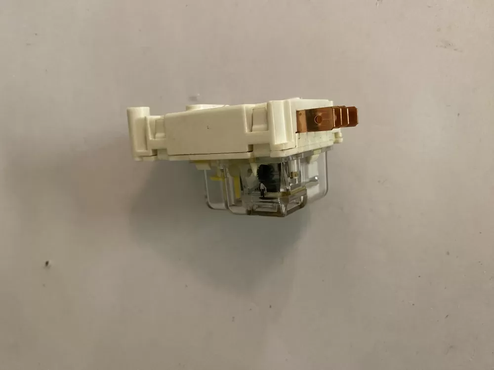 Frigidaire Kenmore AP2111929 12762 Refrigerator Defrost Timer AZ137177 | BK2361
