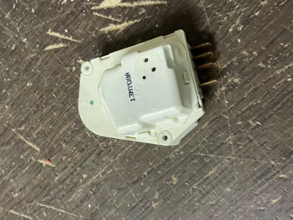 Kenmore Amana WP67001036 PS11743439 Refrigerator Defrost Timer AZ49235 | Wm1893