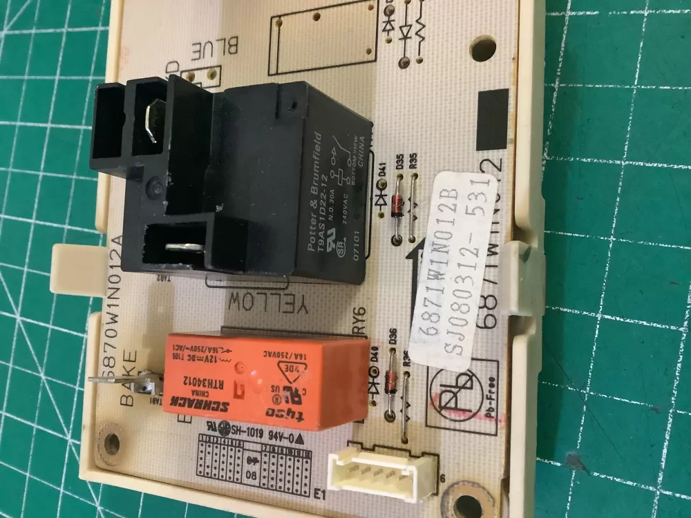 LG 6871W1N012B Range Oven Control Board AZ211657 | NR1768