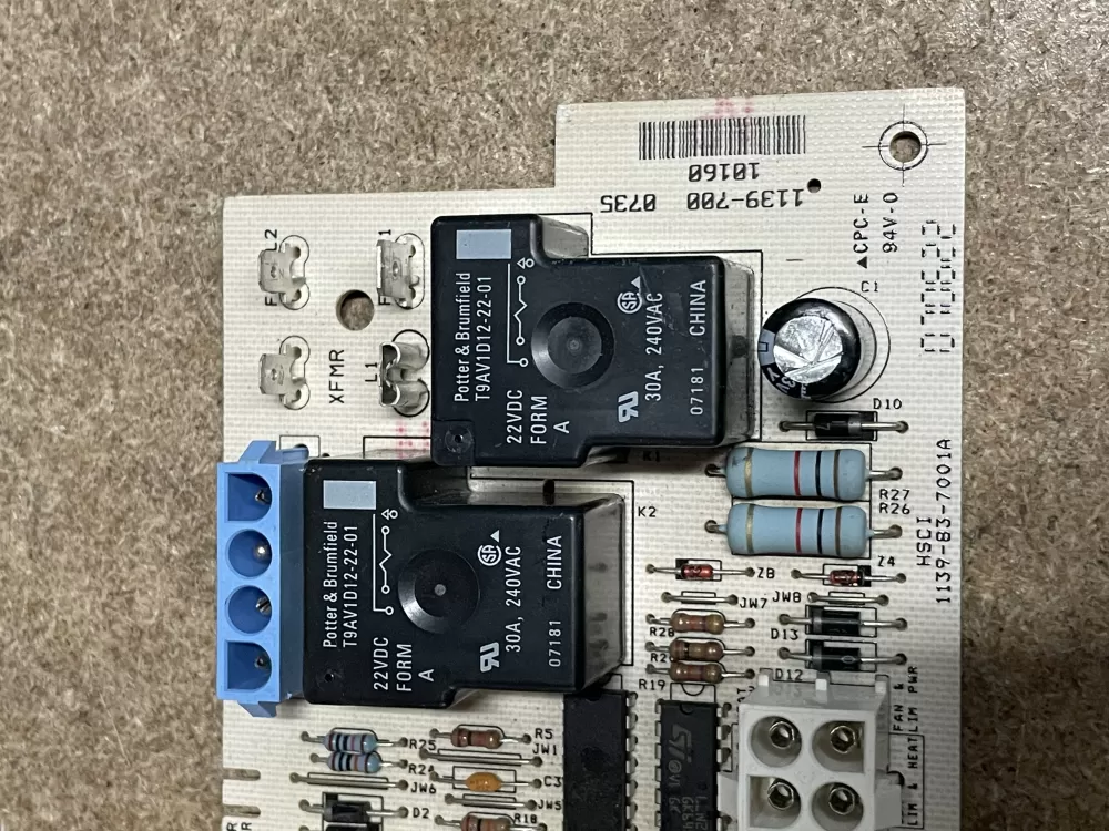 York Coleman 1139-700 1139-83-7002 Furnace Control Board AZ17627 | KM1421