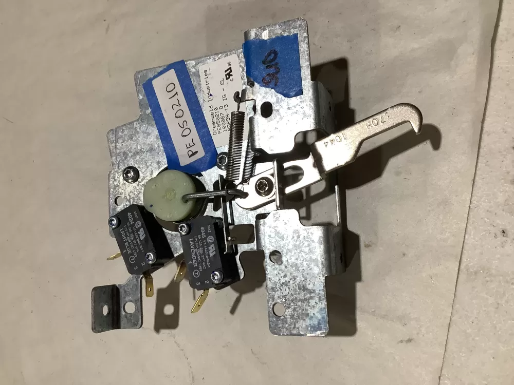 Viking PE050210 Oven Door Latch AZ113602 | Sl10