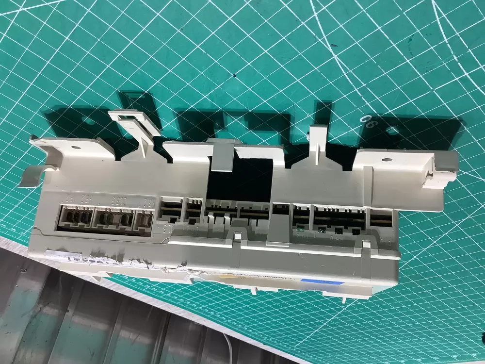 Whirlpool 24619 70220971 01 Washer Control Board CCU AZ186880 | AV14