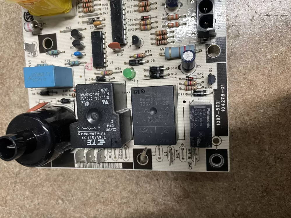 Lennox 1097-83-5051A Furnace Control Board Oem AZ17621 | KM1291
