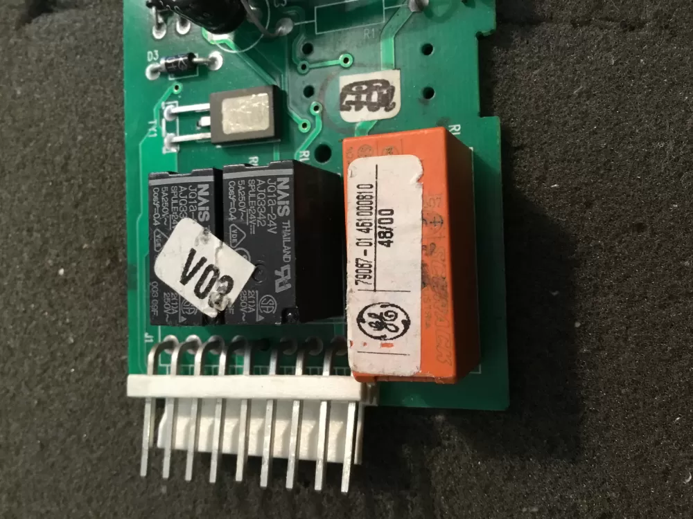 Maytag 79067-01 Refrigerator Dispenser Control Board AZ100033 | NR131