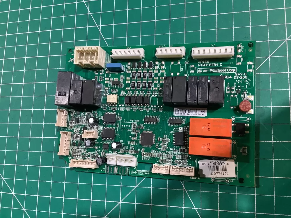 Whirlpool Jenn Air Maytag W10774171 Refrigerator Control Board AZ146615 | NR2452