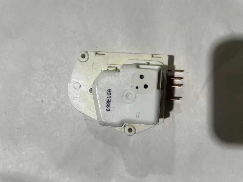 Frigidaire Kenmore 215846604 Refrigerator Defrost Timer AZ146227 | KM2449