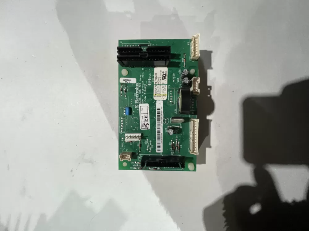 Frigidaire  Kenmore 316442040 Range Control Board