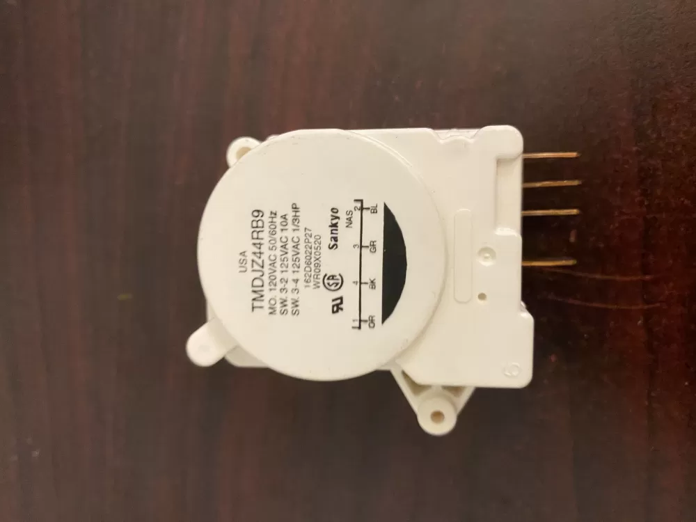 Kenmore  Hotpoint  General Electric AP2061721 311013 WR09X0520 WR9X520 PS310930 Refrigerator Defrost Timer