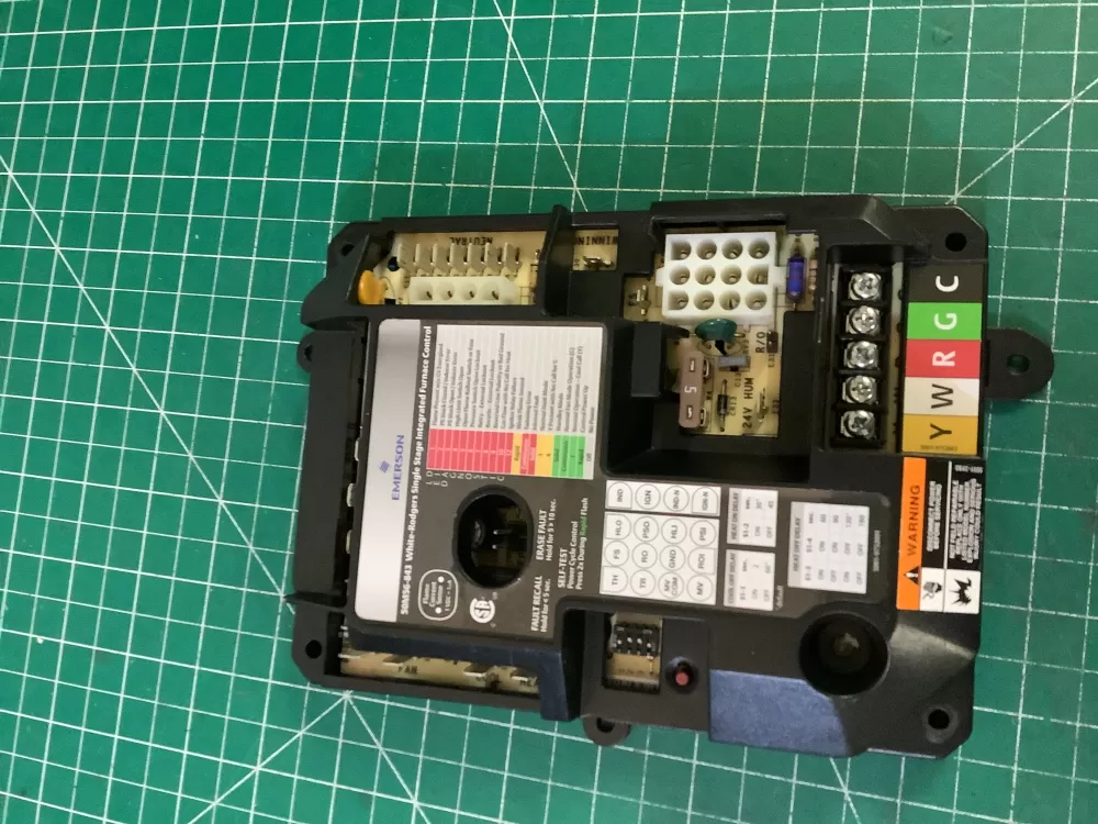 White Rodgers  Emerson  Amana  Goodman 50M56-843 Furnace 