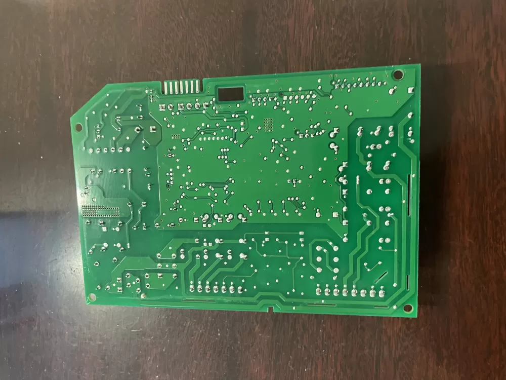 Whirlpool Maytag Amana W10438707 Refrigerator Control Board AZ52184 | KM1900